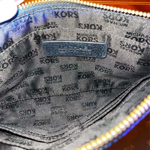 Michael Kors Clutch Wristlet - Picture 3 of 3